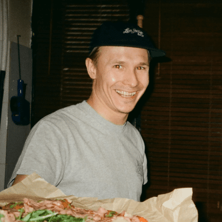 John from Saucelover.com, an experienced chef dedicated to crafting unique and tasty sauces.